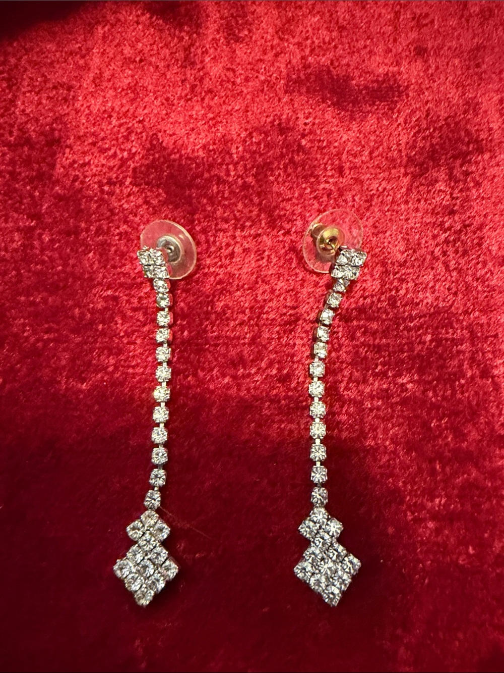 Vintage like new Silver-Tone Crystal Drop Earrings Sparkling Clear Rhinestones